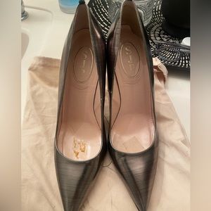 Sjp heels size 40- 9.5 US
